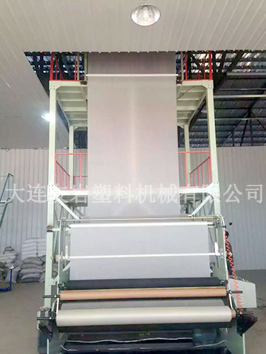 Plastic film blowing machine