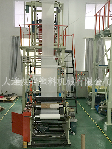 Plastic film blowing machine